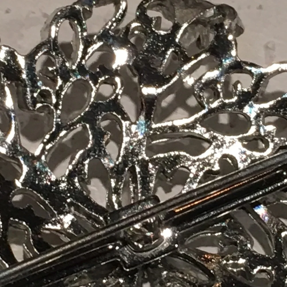 Vintage Gerry's Silver Tone Flower Brooch